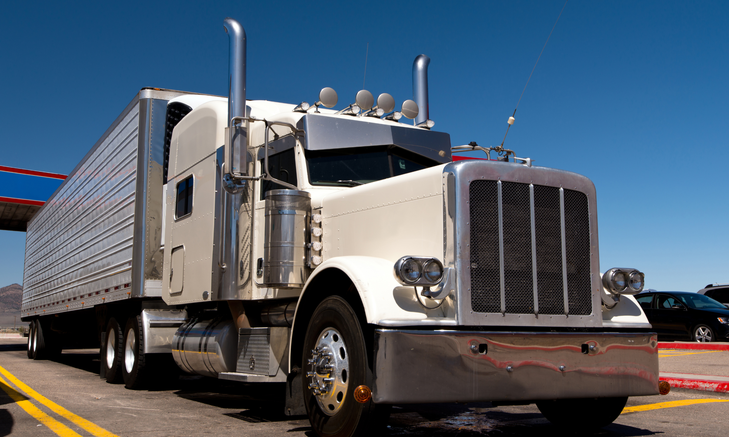 The Significance of Blind Spots in Big Rig Accidents in Fort Lauderdale