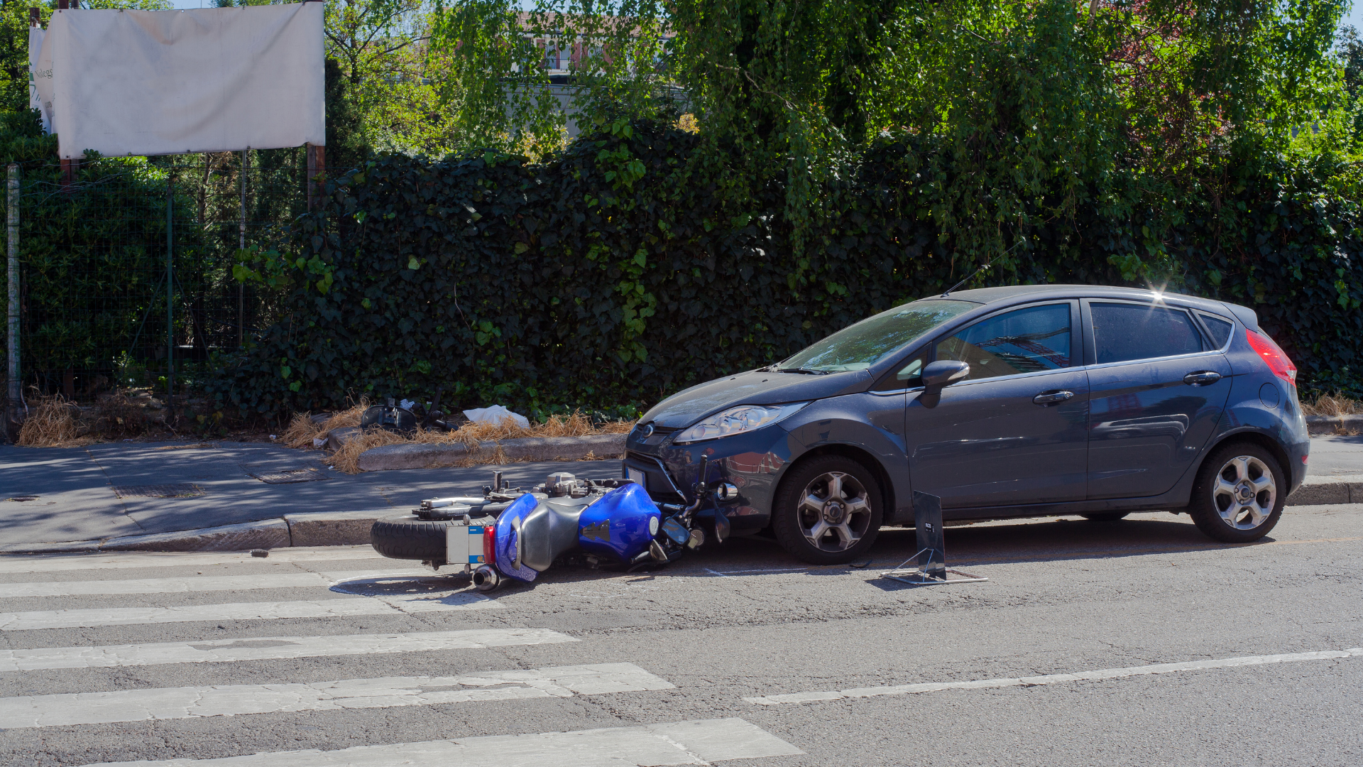 Broward County Motorcycle Crash Kills One, Closes Multiple Lanes 