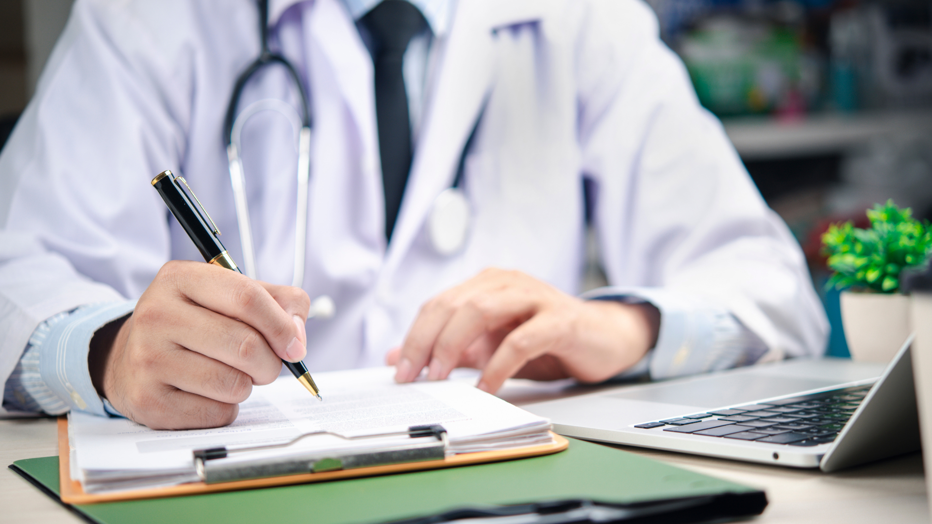 Broward County Motorcycle Crash Kills One, Closes Multiple Lanes 