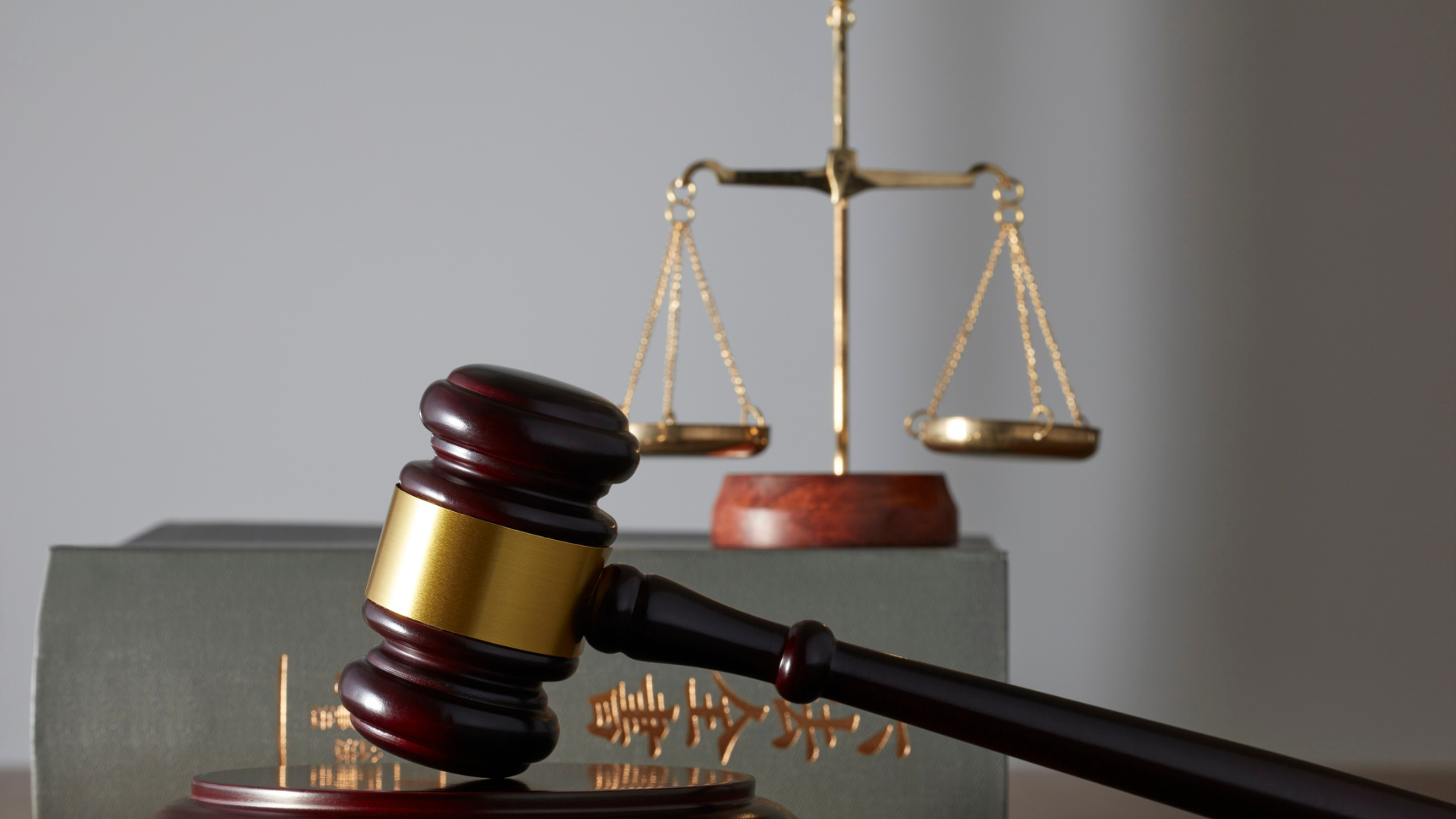 Fort Lauderdale Tractor-Trailer Crash Causes Major Fuel Spill